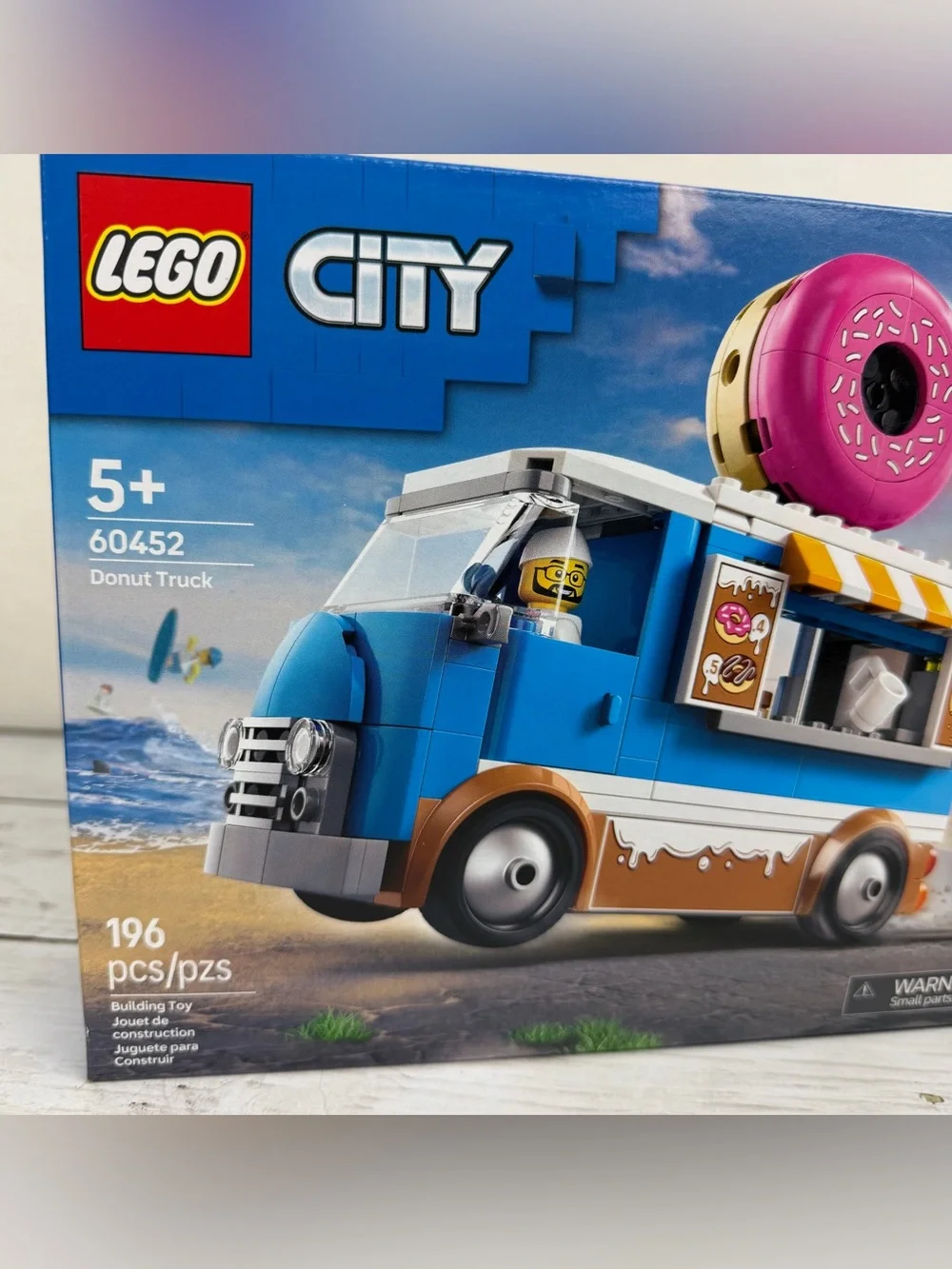 LEGO City Donut Truck Set 60452 196 Piece